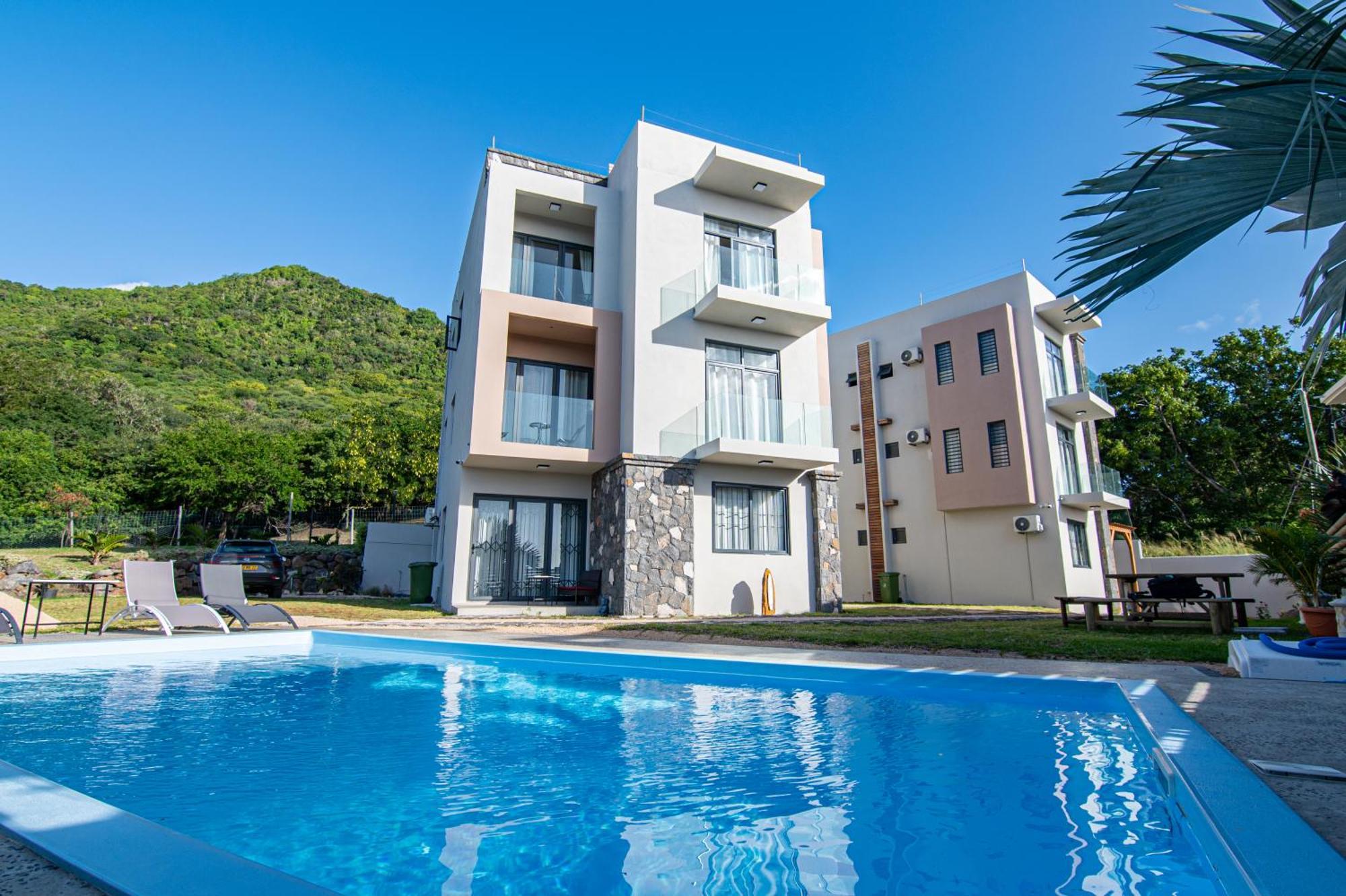 Laolabatwo Villa La Gaulette Bagian luar foto